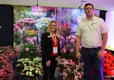 Lauren Blume and Jeroen van Steenbergen with Beekenkamp Plants. One of their favorites is the Begonia, Dreams Garden, because of it's great outdoor performance. Available in red and pink, Macarose and Macarouge.