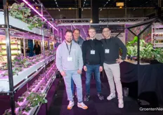 The cultivation system and the team from Parus with Sandro van Kouteren on the right. Beautiful projects have been realized in recent years, including in the UK.