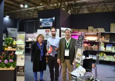Cristina, Luca and Einat of Norton, an exclusive distributor in Italy of Jiffy for more than half a century, but they also deliver Valoya lighting, C-Led lightning, seeds from Floranova and Savita, biologicalfertilizers and more.