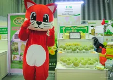 Green Powers grows passion fruit, coconut, pomelo and mangoes. The company is exporting. This is the company's mascotte.