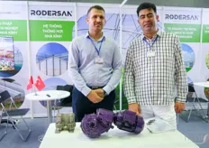 Rodersan from Turkey sells supplies for greenhouse constructions, like locks and motors for ventilations systems. On the photo is Fatih Ozturk and Ugur Harmankaya. 