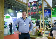 Lily Company grows and exports garden lillies with a large assortment of different varieties that can be planted at home. The company is active in China and the wider Asian region, and is now exploring the Vietnamese market. On the photo is Giel Visser, international sales.  Supply E-Commerce and garden centres. 