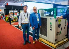 Tal Netzer and Doug Miller show the Drygair machine at the Agrinomix booth