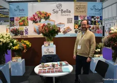 Boris Mantill of So Bella Flowers, a flower broker of 150 farms in Ecuador (and some in Colombia) supplies more than 40 types of flowers.