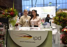 Julia Duckstein and Daniela Hess of IPD. At the stand 8 farms were presenting their products. In total they support 19 farms at the fair. From Kenya, Ecuador, Colombia and South Africa.