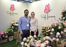 David Espinosa And Natalia Pykanova of Sofi Farms presenting standard premium quality roses.