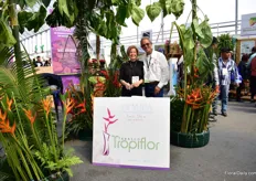 Alejandra Yris and Arialdo Magana are selling their 5ha ranche Tropiflor. They are currently growing exotic flowers on the ranche. More on the sale later in FloralDaily.