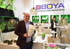 Przemyslaw Procek of Oboya with the new biobased sleeve.