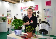 Jean-Yves Caubault of Sicamus sees the demand for Hydrangeas growing all over Europe. He also sees the interest for their Decopots (introduced last year) increasing among growers.