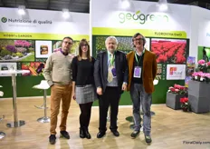 The team of GeoGreen, from left to right: Dalfiume Ricardo, Grosso Elen, Gallo Lorenzo and Vasarri Luigi. They have products for 3 divisions; turf, hoppy garden and the professional grower. They are the distributor of Mivena for Italy.