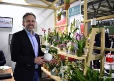 Michel de Rijke of Hamiplant presenting the Hortus Orchideus concept. In this concept, which they launched recently, they’ve included all types and old fashion orchids. In their catalogue, each orchid has its own story and explanation. They also supply POS Material with this concept.