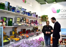 Next to cut flowers, Gambin Fiori also sells the preserved flowers of Ecuadorian grower BellaRosa. They started to sell these type of flowers three years ago and according to Alessandro Gambin, they are doing very well in Italy.