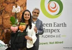 Avantikka  Raghunandan and her father with Green Earth Impex presenting several products made out of coconuts, including the coconut that is being used as a pot. The roots enter the coconut, increasing the quality of the plant. It is suitable for Anthurium, orchids as well as tulips. They are concentrating on preserving the earth and promote the use of coconut products instead of peat.