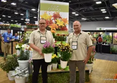 Pieter van der Lans and Frank Riteco with 2Plant International. Pieter is holding the Veronica Bubblegum Candles and Frank a new Asiatic Lily that still has a code.