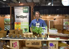 William Evans of Fertil showcasing the different biodegradable plantable woodfiber pots.