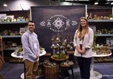 Ryan Nicholson and Casey Prokop of Arizona East, a succulent and cacti grower. At the show, they meet a lot of their clients, which are grocery stores. But they also sell to garden centers. Nowadays, they see a trend for the terrarium concept (in the picture, hanging in the tree).