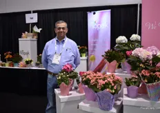 Steve Durham of Flopak, a packaging manufacturer (pot covers and sleeves), presenting their spring collection. They mostly supply growers, but also major chain and grocery stores in the US, Central and South America. 