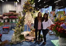 Juana de la Torre and Carmen Lucia Marquez of BallSB.At the Ball booth, this year's focus is on bringing the garden inside and give ideas how to use flowers and make easy arrangements. They also present that flowers can be used in many occasions, for example a picnic.