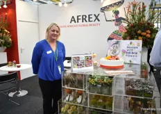Jill Swart of Afrex showing their edible flowers - all grown in South Africa. Jill sees a trend towards more use of edible flowers by floral arrangers. Read more on it on: https://www.floraldaily.com/article/9159411/edible-flowers-increasingly-popular-with-floral-designers/