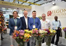 The team of Elgon Collection, From left to right: Dave, Remco, Guido and Peter. This rose farm, that is based in Kenya, recently added new products to their assortment; alstroemeria, limonium, satice and raffine. With these products, they now also make bouquets at source.