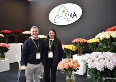 Eduardo Guillio and Maritza Moreno of Prisma. They recently started to produce garden type roses and they are expected to be on the market in January-February 2020.