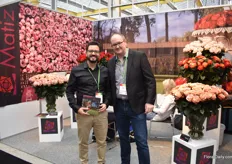 David Espinosa and Frans Bekers of Matiz Roses. This Ecuadorian farm is exhibiting at the IFTF for the first time. "We invested in some European varieties and are now promoting them here."