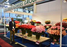 Simon Miknzi of PJ Flowers Group, which consists of 2 farms - Rising Farms and PJ Insinya, with a total acreage of 150ha. They are big in Rhodos 2.0 and Everred.