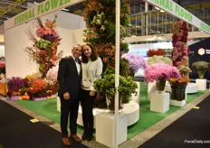 Adrian Moreno of Eternal Flower together with his daughter Renata, next to the new green hypericum Magical Renata.