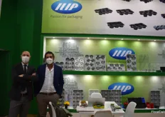 Alberto Montandi and Gianluca Tamagilini, showcasing Ilip's thermoformed plastic packaging solutions.